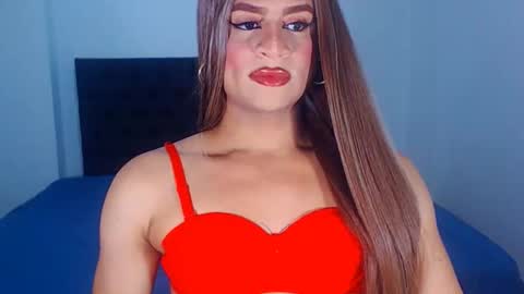 VALENTINA   online show from November 7, 2025, 7:03 pm