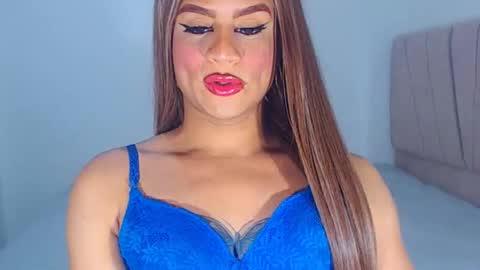 VALENTINA   online show from November 26, 2025, 7:04 pm