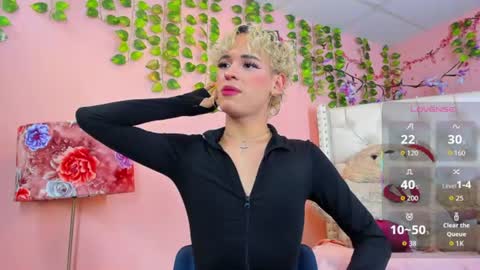 valentinee_xo online show from June 25, 2026, 4:34 am