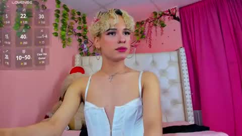 valentinee_xo online show from June 27, 2026, 5:45 am