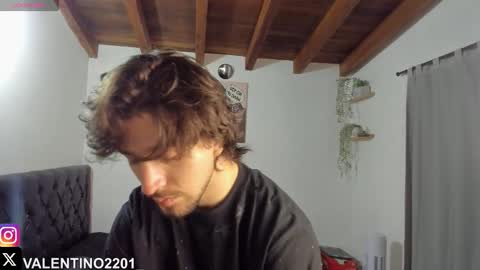 valentino online show from October 26, 2025, 12:27 am