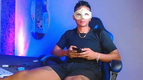 Snapshot of valentino_fs chatting on September 11, 2025, 3:28 am Mistery Guy online show from September 11, 2025, 3:28 am