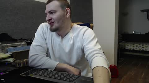 Snapshot of valentinofit chatting on January 10, 2025, 4:20 pm Valentino online show from January 10, 2025, 4:20 pm