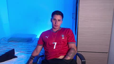 VALENTINO online show from March 24, 2026, 11:43 pm