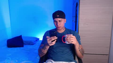 Snapshot of valentinosex_1 chatting on July 10, 2026, 10:23 pm VALENTINO online show from July 10, 2026, 10:23 pm