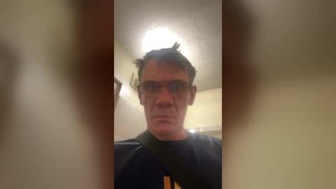 valentinsvans7 online show from August 7, 2026, 11:40 pm