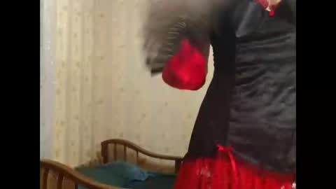 valentijm online show from November 23, 2025, 11:43 am