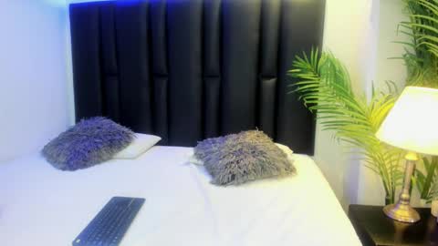 valeri_tafur online show from November 29, 2025, 11:02 am