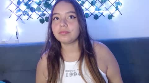 Snapshot of valeria_cherry chatting on February 21, 2025, 5:24 am valeria online show from February 21, 2025, 5:24 am
