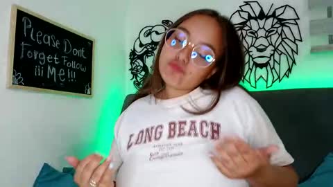 valeria online show from October 10, 2025, 12:53 am