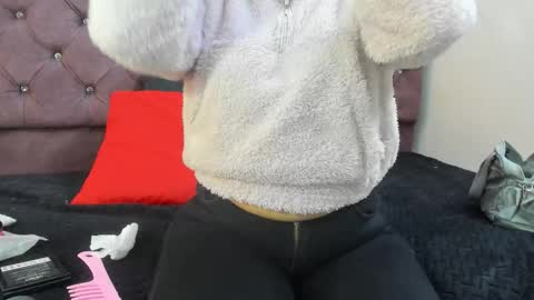 VALERIA online show from November 6, 2025, 3:02 pm