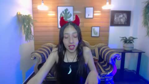 Snapshot of valeria_rossi7 chatting on February 14, 2025, 10:47 pm Valeria online show from February 14, 2025, 10:47 pm