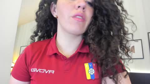Snapshot of valeriaa_soler chatting on January 14, 2025, 12:35 pm Valeria online show from January 14, 2025, 12:35 pm