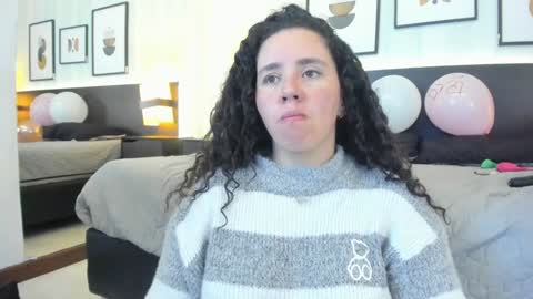 Snapshot of valeriaa_soler chatting on January 14, 2025, 3:36 pm Valeria online show from January 14, 2025, 3:36 pm