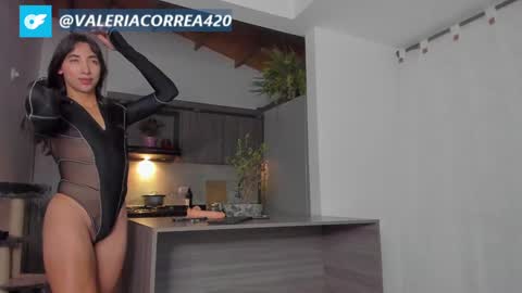 Snapshot of valeriabunny chatting on December 15, 2024, 10:58 pm Valeria IG valeriacorrea430 online show from December 15, 2024, 10:58 pm