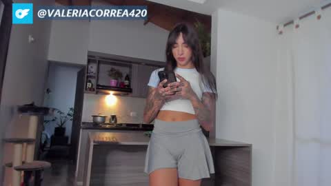 Snapshot of valeriabunny chatting on December 19, 2024, 10:10 pm Valeria IG valeriacorrea430 online show from December 19, 2024, 10:10 pm
