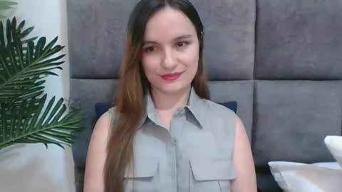 Snapshot of valeriafrannco chatting on March 1, 2025, 5:52 am valeriafrannco online show from March 1, 2025, 5:52 am