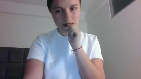 Snapshot of valeriafrannco chatting on October 11, 2025, 5:28 am valeriafrannco online show from October 11, 2025, 5:28 am