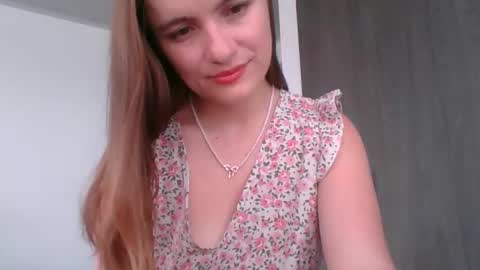 valeriafrannco online show from February 25, 2026, 7:45 pm