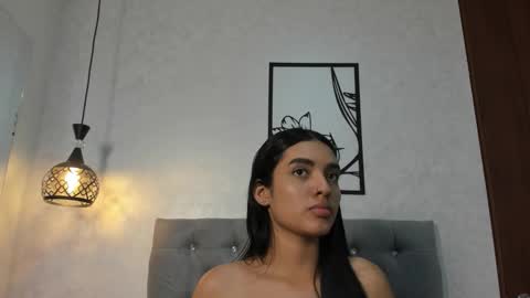 valeriajons online show from October 22, 2025, 3:51 am