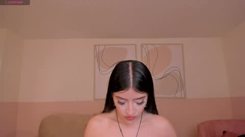 Snapshot of valeriariverax chatting on December 14, 2024, 3:40 am Valeria online show from December 14, 2024, 3:40 am