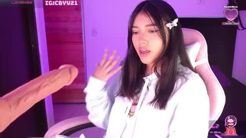 Valeri online show from November 21, 2025, 6:12 am