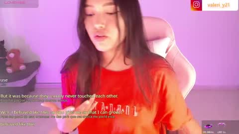Snapshot of valeribell1 chatting on May 7, 2026, 8:03 pm Valeri online show from May 7, 2026, 8:03 pm