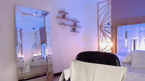 Snapshot of valerie__miller_ chatting on February 7, 2026, 6:28 am Valerie online show from February 7, 2026, 6:28 am