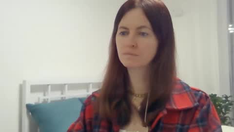 Snapshot of valerie_rose777 chatting on February 2, 2025, 6:42 pm valerie_rose777 online show from February 2, 2025, 6:42 pm