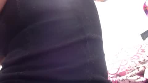 Snapshot of valerie_rousse chatting on February 11, 2025, 11:22 pm valerie_rousse online show from February 11, 2025, 11:22 pm