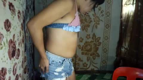 Snapshot of valerie_sensual chatting on July 23, 2026, 2:09 am valerie_sensual online show from July 23, 2026, 2:09 am