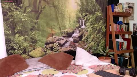 Valerie online show from April 8, 2026, 3:06 am