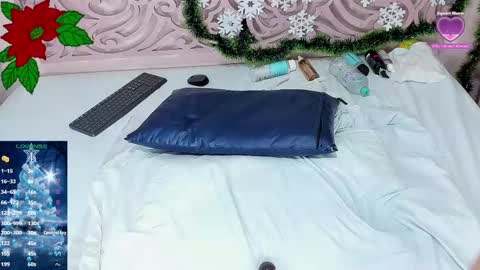 Snapshot of valeriee_lya chatting on December 18, 2024, 9:08 pm Valerie online show from December 18, 2024, 9:08 pm