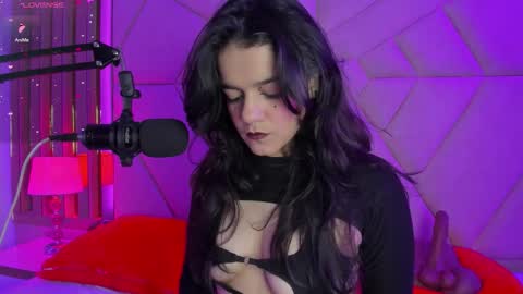 Valeria online show from November 14, 2025, 1:54 pm