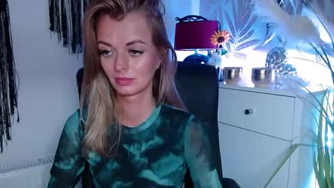 Snapshot of valerieluvsugar chatting on December 28, 2024, 8:26 am Valerie online show from December 28, 2024, 8:26 am