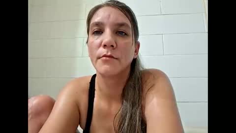 Snapshot of valerierayne13 chatting on November 5, 2025, 4:45 am ValerieRayne online show from November 5, 2025, 4:45 am