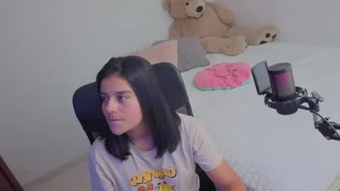 valerihouse_ online show from June 12, 2026, 1:26 am