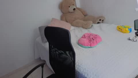 valerihouse_ online show from July 2, 2026, 1:16 am