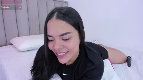 Snapshot of valery__nova chatting on January 25, 2025, 5:08 pm Cris online show from January 25, 2025, 5:08 pm