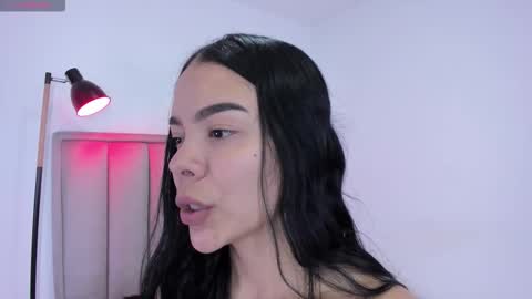 Cris  online show from January 12, 2026, 6:35 pm