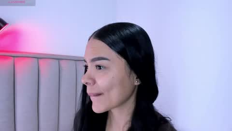 Cris  online show from March 19, 2026, 1:53 am