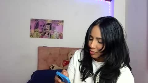 valery_lovex_ online show from June 5, 2026, 2:40 am