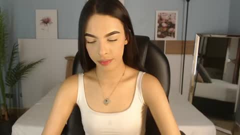 valery_restrepo online show from July 25, 2026, 4:15 pm