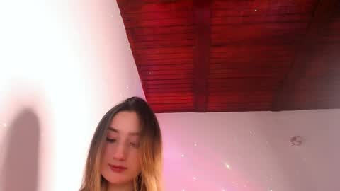 valery_salmons online show from May 25, 2026, 5:08 pm
