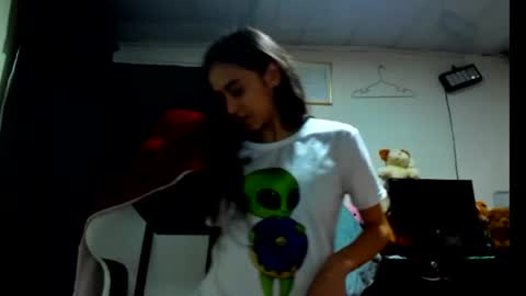 B V Naughty online show from June 15, 2026, 11:18 pm