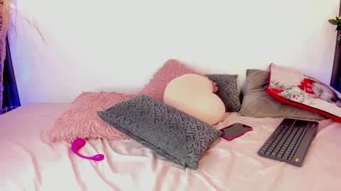 Snapshot of valerycolins chatting on December 29, 2024, 8:44 am call me Maria online show from December 29, 2024, 8:44 am