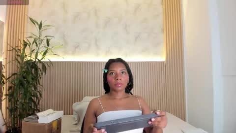 Snapshot of valerycortezm chatting on November 4, 2025, 12:15 pm Valery online show from November 4, 2025, 12:15 pm