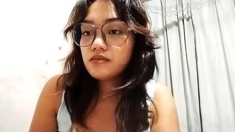 Snapshot of valerykramer chatting on April 4, 2026, 11:18 am valerykramer online show from April 4, 2026, 11:18 am