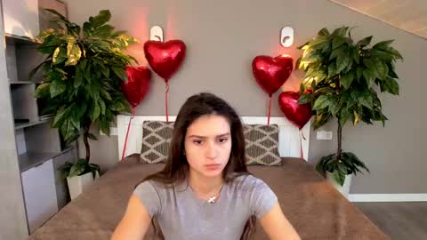 Snapshot of valeryroyale chatting on February 17, 2025, 8:09 am Valery online show from February 17, 2025, 8:09 am