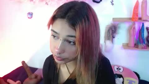 zoe online show from November 22, 2025, 5:45 pm